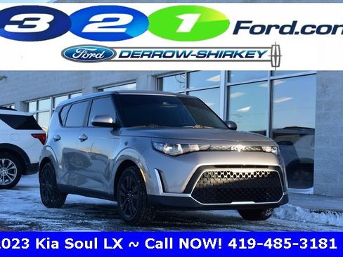 Used 2023 Kia Soul LX image 1