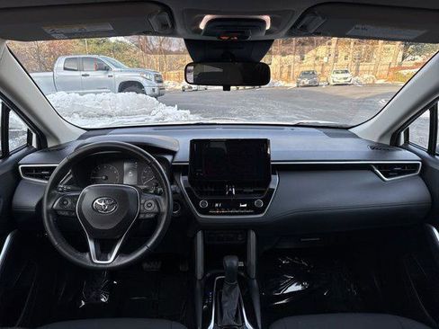 Certified 2023 Toyota Corolla Cross LE image 16