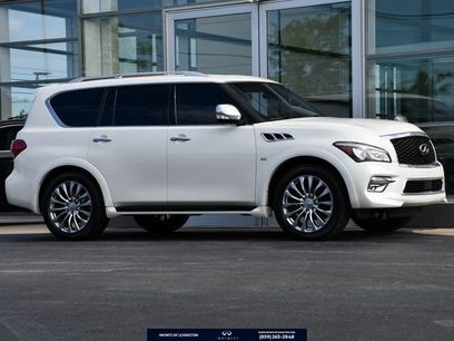 Used 2017 INFINITI QX80 4WD w/ Deluxe Technology Package