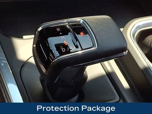 Used 2026 Chevrolet Silverado 1500 LT Trail Boss w/ LT Trail Boss Premium Package AWD/4WD image 11