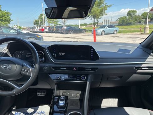 Used 2023 Hyundai Sonata SEL Plus FWD image 3