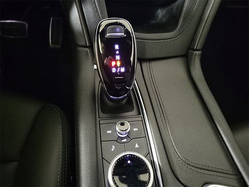 Used 2024 Cadillac XT5 Sportv w/ Technology Package image 20