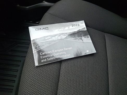 Used 2023 GMC Canyon Elevation w/ Convenience Package image 26