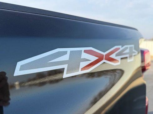 Used 2022 Chevrolet Silverado 2500 Custom w/ Gooseneck/5TH Wheel Package image 21