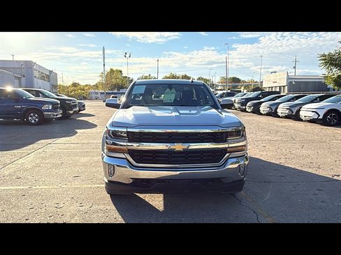 Used 2018 Chevrolet Silverado 1500 LT image 30