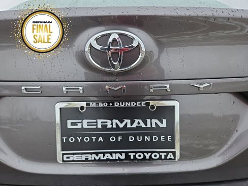 Used 2022 Toyota Camry LE image 16