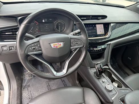 Used 2024 Cadillac XT6 Premium Luxury AWD/4WD image 26