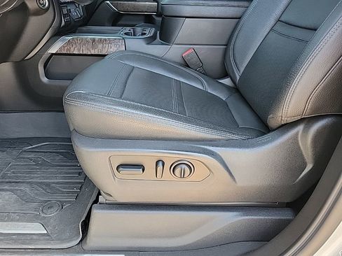 Used 2021 GMC Sierra 2500 Denali w/ Denali Ultimate Package AWD/4WD image 11