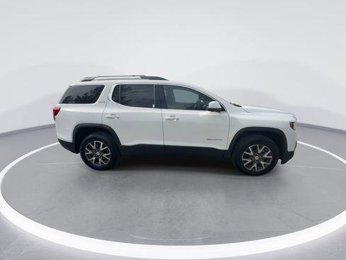 Used 2022 GMC Acadia SLE w/ Driver Convenience Package image 9