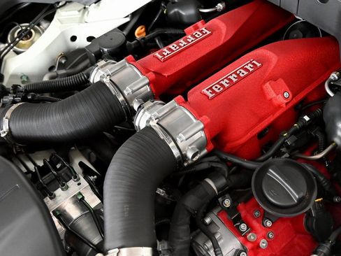 Used 2024 Ferrari Roma RWD image 26
