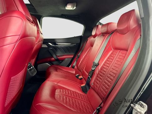 Used 2022 Maserati Ghibli Trofeo RWD image 28