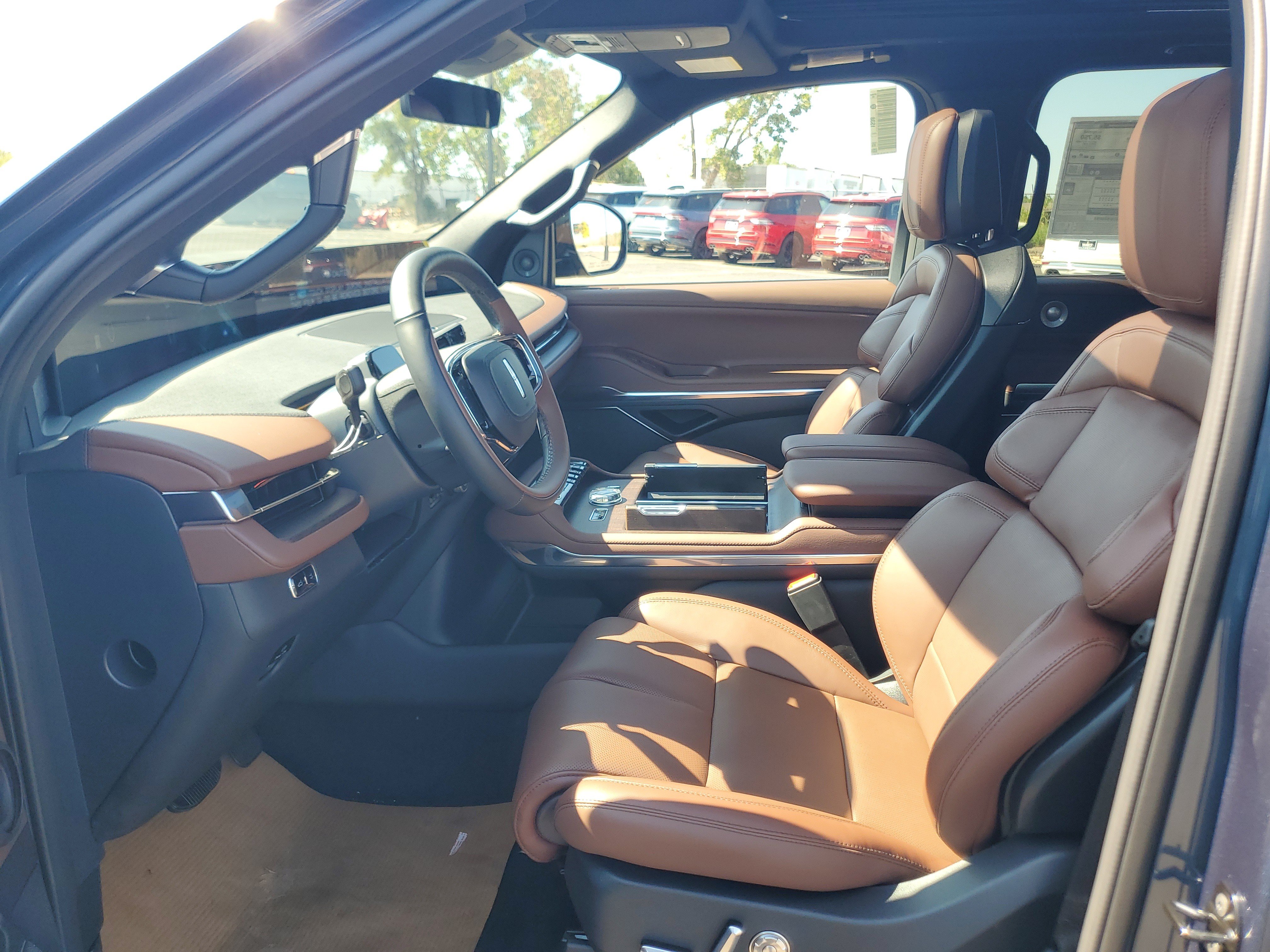 New 2027 Lincoln Navigator L Reserve AWD/4WD image 12