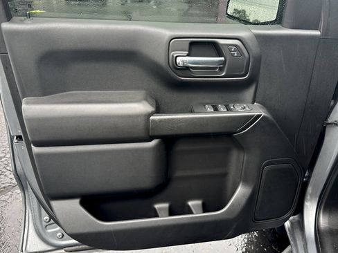 Used 2022 Chevrolet Silverado 1500 Custom Trail Boss w/ Safety Confidence Package AWD/4WD image 10