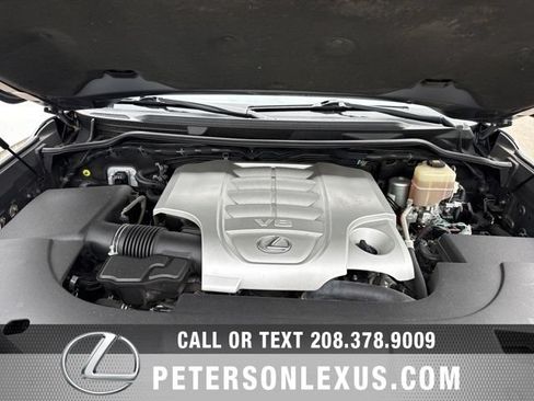 Used 2019 Lexus LX 570 4WD w/ Luxury Package image 9