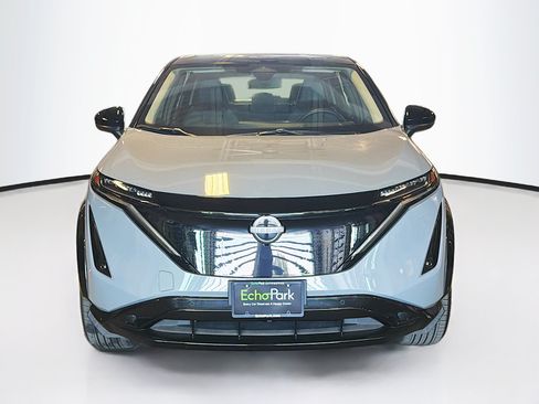 Used 2024 Nissan Ariya AWD image 2