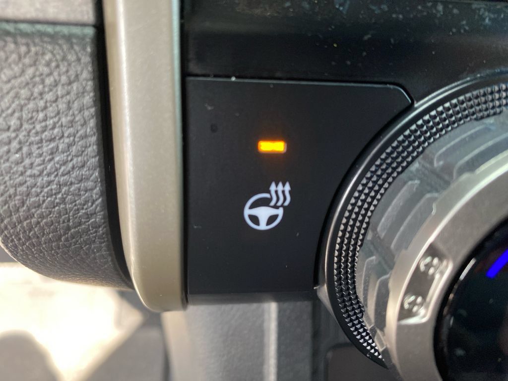 Used 2024 Toyota Tacoma 4x4 Double Cab Hybrid image 19