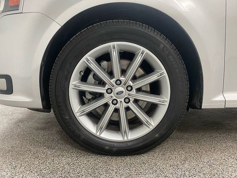 Used 2019 Ford Flex Limited image 29