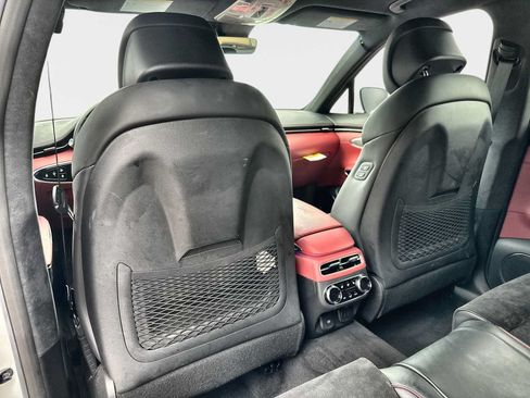 Used 2022 Genesis GV70 3.5T Sport w/ Sport Prestige Package AWD/4WD image 26