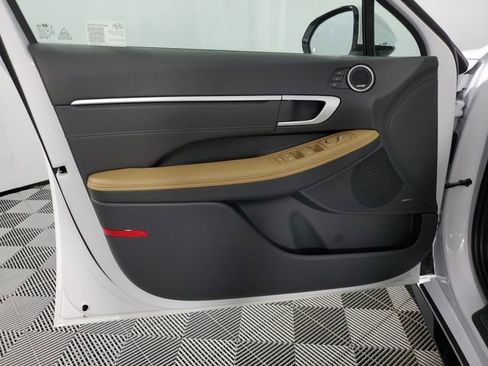 New 2025 Hyundai Sonata Limited image 31