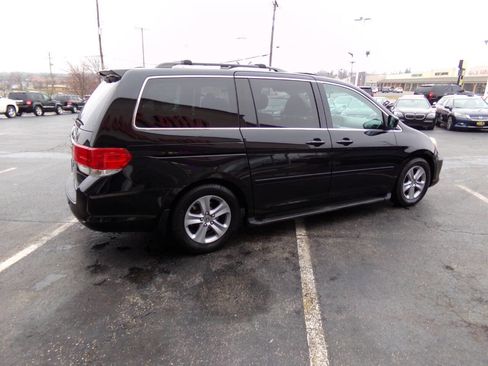 Used 2010 Honda Odyssey Touring image 4