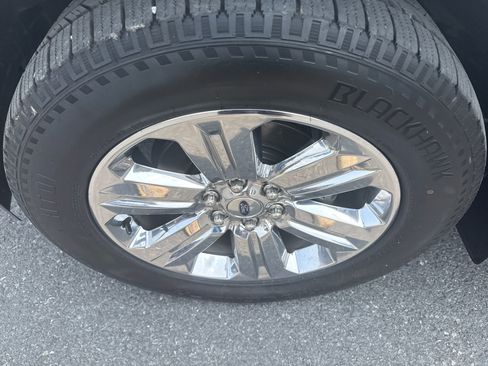Used 2020 Ford F150 XLT w/ Equipment Group 302A Luxury AWD/4WD image 10
