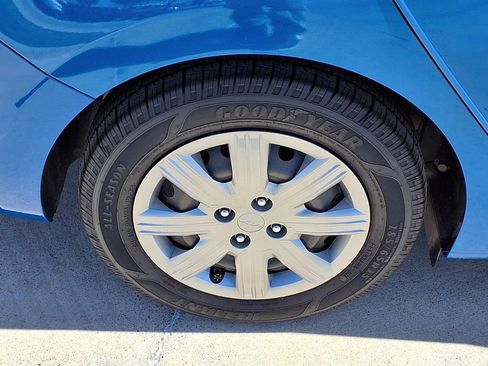 Used 2023 Kia Rio S image 9