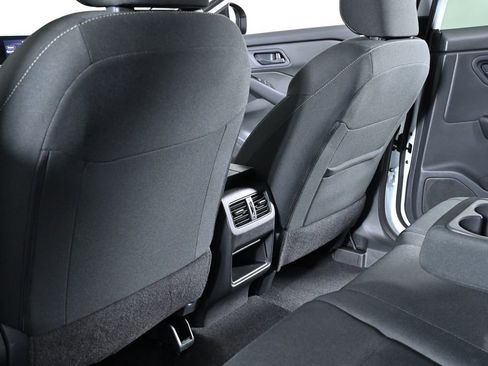 Certified 2025 Nissan Rogue S image 25