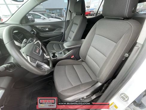 Used 2022 GMC Terrain SLE w/ Driver Convenience Package image 19