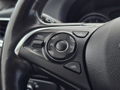 Used 2019 Buick Enclave Essence AWD/4WD image 34