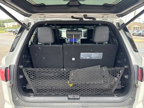 Used 2024 Toyota Sequoia Platinum AWD/4WD image 19