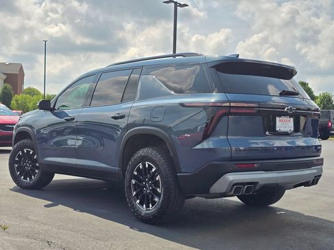 Used 2024 Chevrolet Traverse Z71 w/ Enhanced Driving Package AWD/4WD image 6