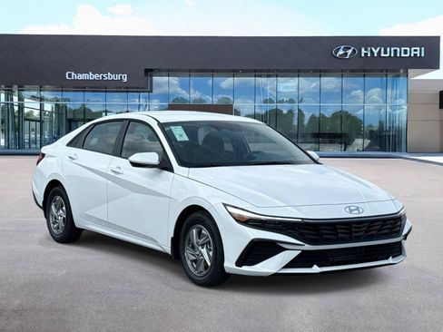 New 2026 Hyundai Elantra SE FWD image 1