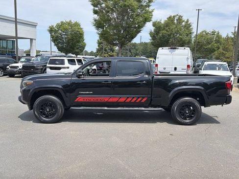 Used 2022 Toyota Tacoma SR5 w/ Technology Package RWD image 10