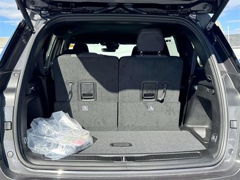 New 2025 Jeep Grand Cherokee L Laredo w/ Luxury Tech Group I image 16