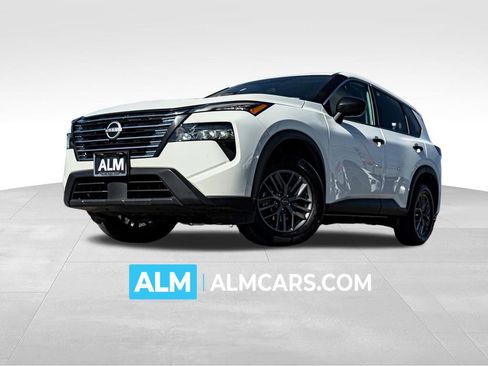 Used 2024 Nissan Rogue S FWD image 1
