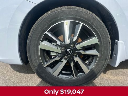 New 2025 Nissan Versa SV w/ Trunk Package image 6