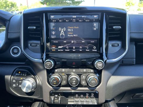 Used 2020 RAM 1500 Laramie w/ Sport Appearance Package AWD/4WD image 18