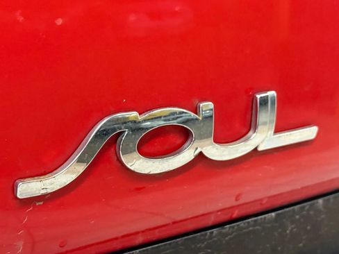 Used 2017 Kia Soul + w/ Designer's Package image 32