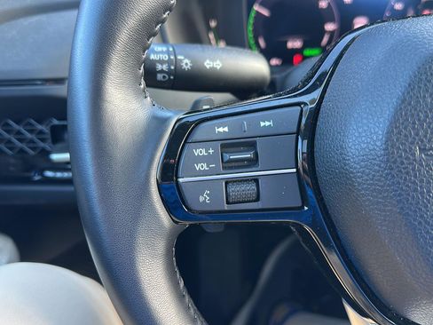 Used 2023 Honda Accord Touring image 14