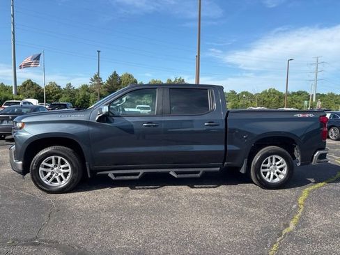Used 2021 Chevrolet Silverado 1500 LT AWD/4WD image 2