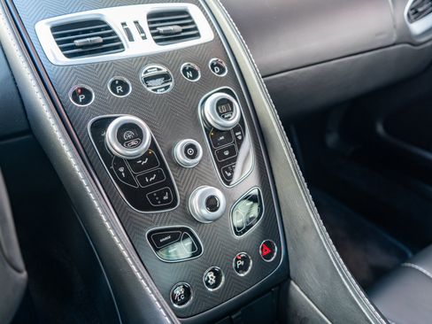 Used 2014 Aston Martin Vanquish Coupe RWD image 18