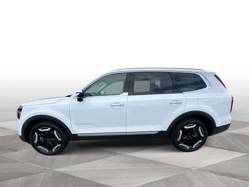 Used 2024 Kia Telluride S FWD image 5