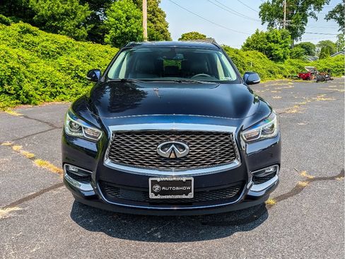 Used 2019 INFINITI QX80 Luxe w/ Proassist Package AWD/4WD image 2
