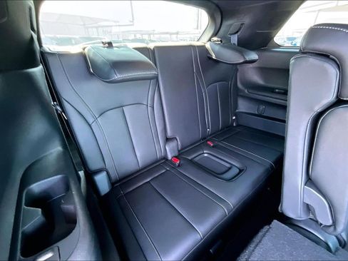 Used 2025 INFINITI QX60 Luxe w/ Black Edition image 38