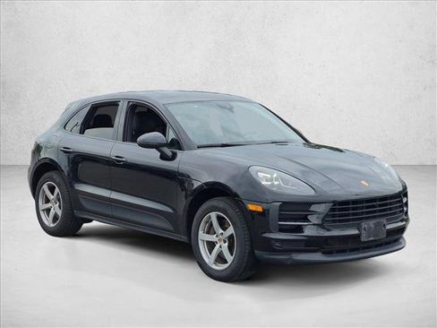 Used 2020 Porsche Macan AWD/4WD image 3