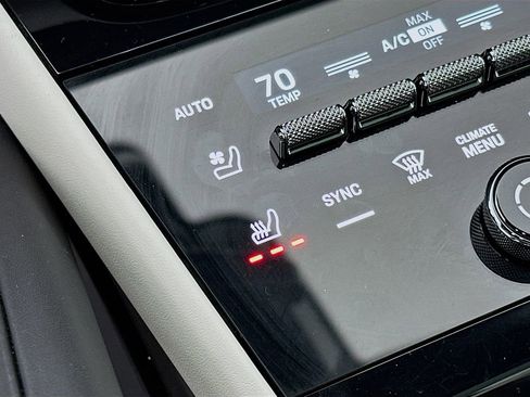 New 2025 Porsche Cayenne S image 23