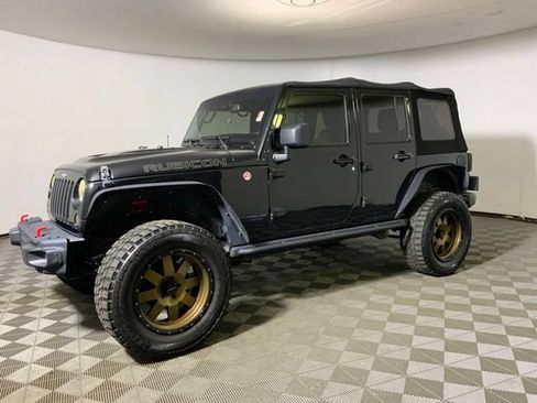 Used 2016 Jeep Wrangler Unlimited Rubicon AWD/4WD image 9