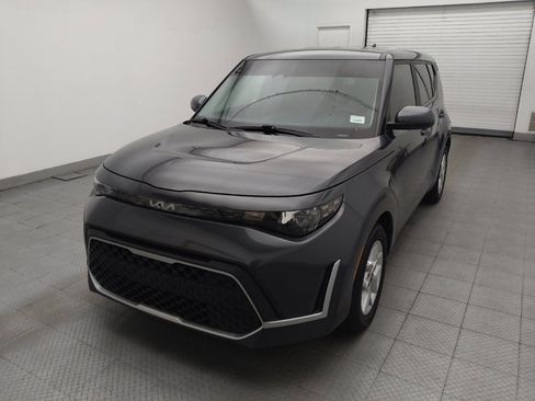 Used 2023 Kia Soul LX w/ LX Technology Package FWD image 15