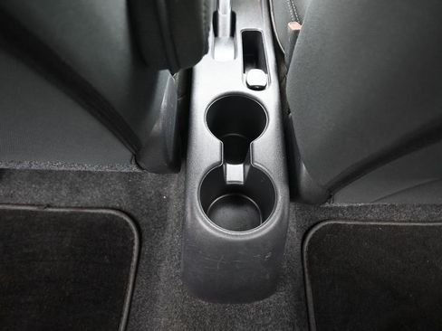 Used 2019 Nissan Versa SV image 27