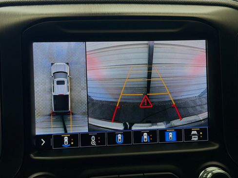 Used 2020 GMC Sierra 1500 AT4 w/ AT4 Premium Package image 17